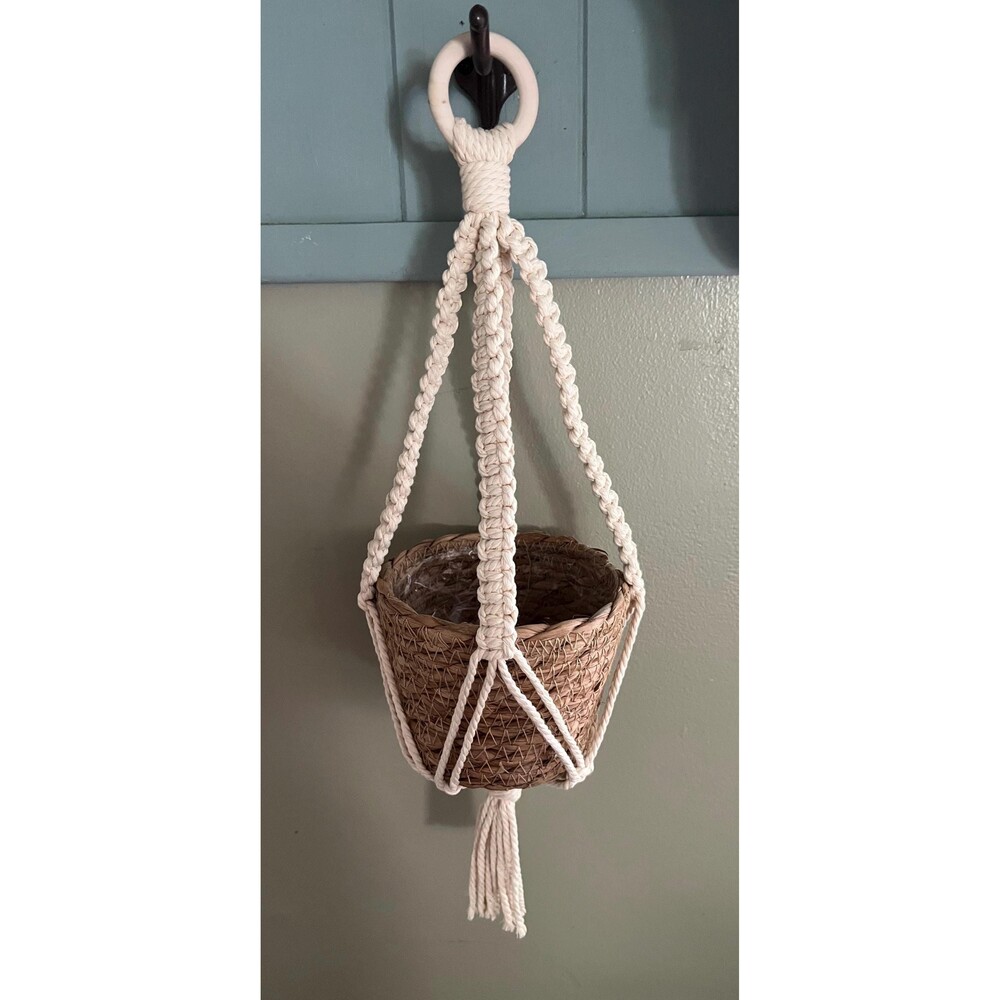 Handmade Macrame Plant Hanger with Seagrass Planter Pot 16”